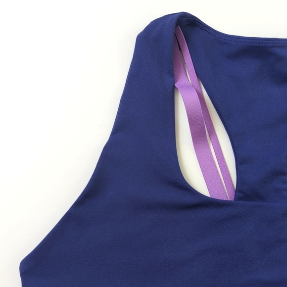 Fabletics Boost Medium Impact Scoop Neck Strappy Racerback Sports Bra Indigo XL - Picture 3 of 11